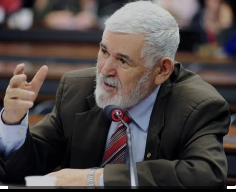 Deputado Luiz Couto destina ambulância para SAMU de Remígio