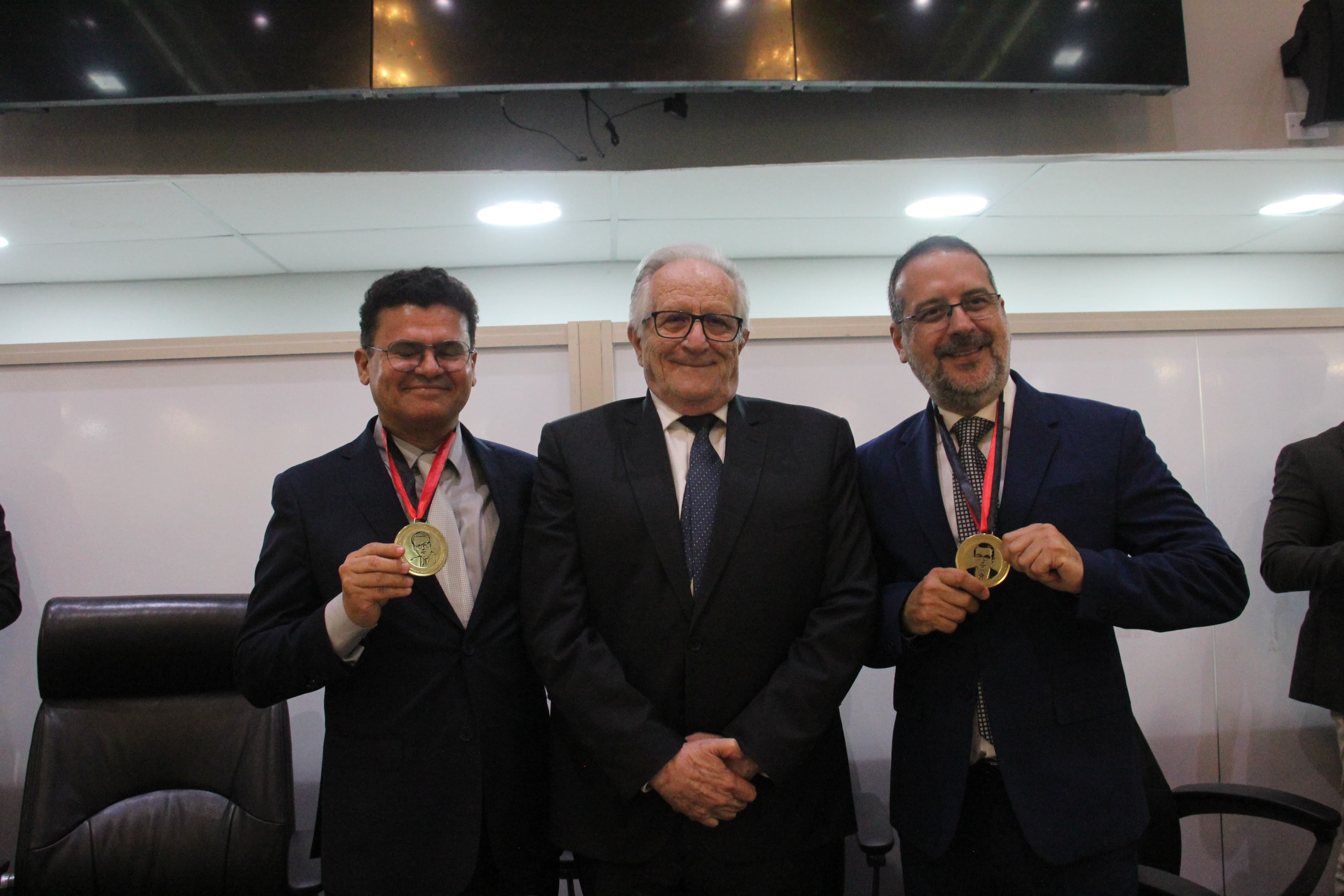 Deputado Félix Araújo homenageia Rômulo Palitot e Genedilson Monteiro com honrarias na ALPB