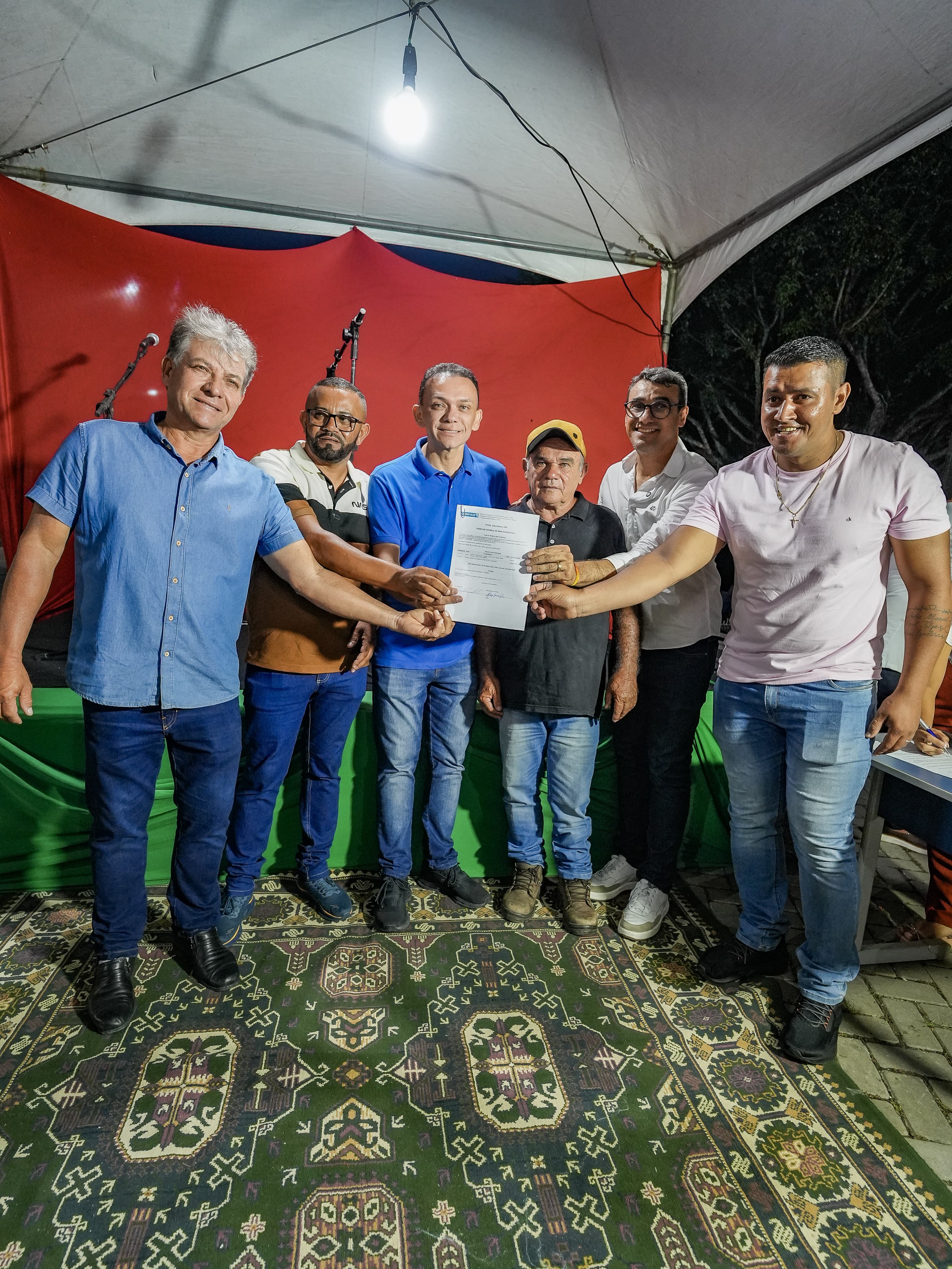 Chió entrega R$ 1 milhão em equipamentos para agricultura familiar