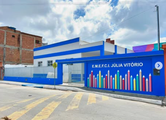 André Alves entrega nova Escola Júlia Vitório em Remígio